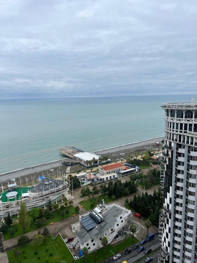 Holiday Lux Sea Towers Batumi Eksteriør bilde