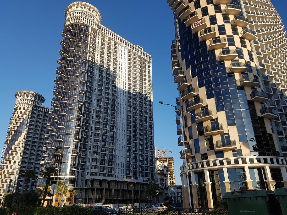 Holiday Lux Sea Towers Batumi Eksteriør bilde